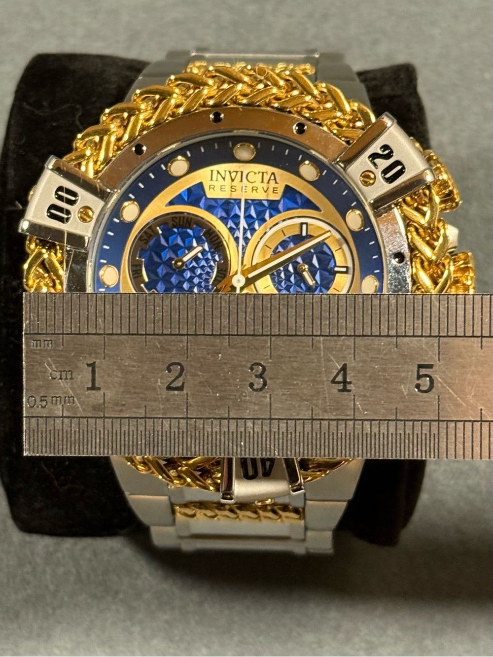 Invicta 30543 Reserve Herc Chronograph Men’s Watch - Picture 2 of 8